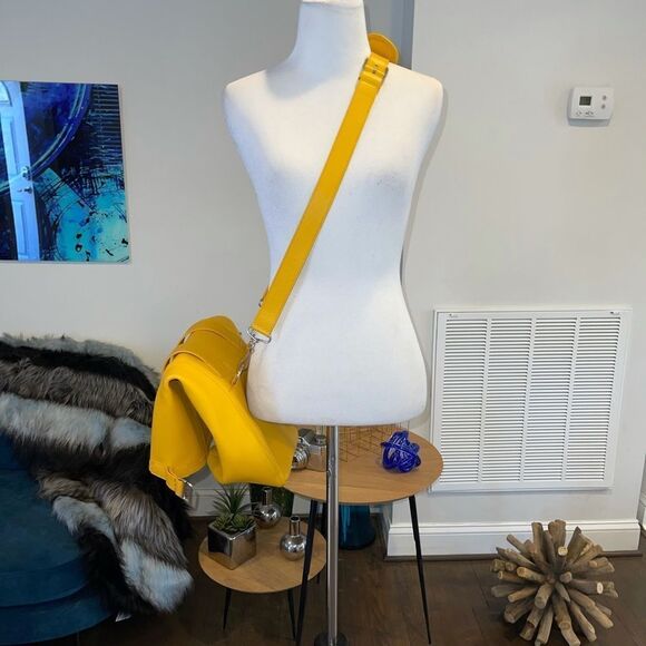 Balenciaga Convertible Crossbody Bag - Picture 6 of 16